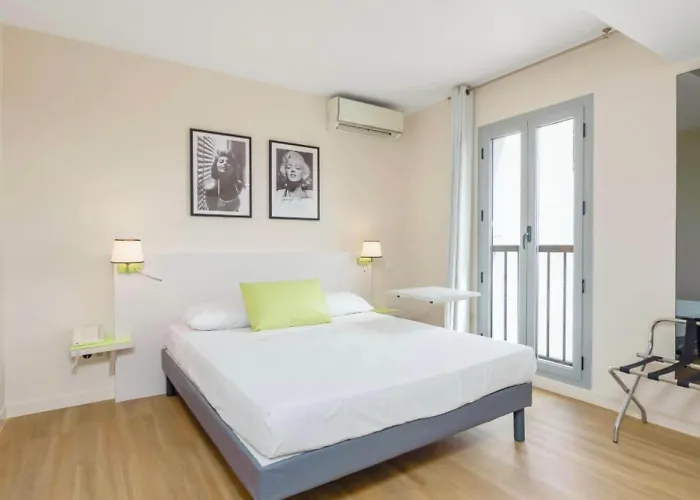 Antibes Hotel 3*